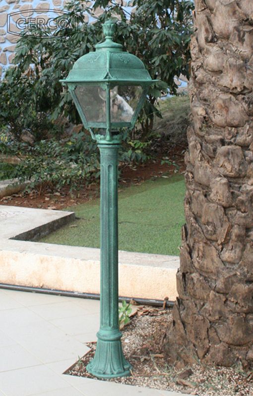 Loose-fit round neck sweater