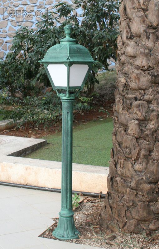 Loose-fit round neck sweater