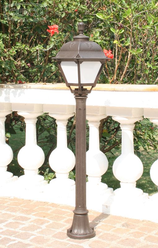 Loose-fit round neck sweater