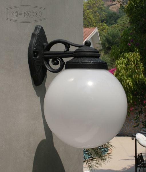 Loose-fit round neck sweater