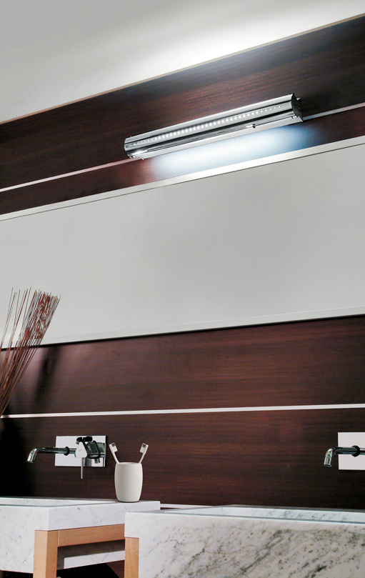 Loose-fit round neck sweater