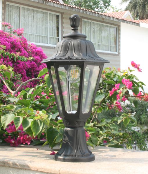 Loose-fit round neck sweater