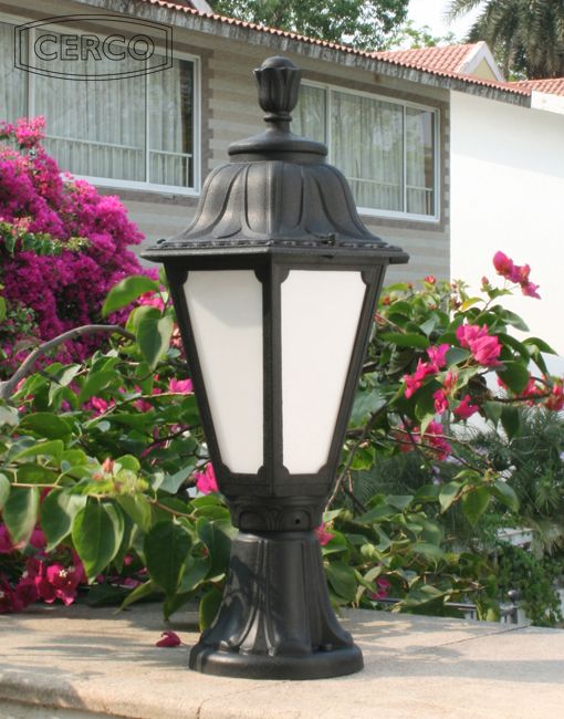 Loose-fit round neck sweater