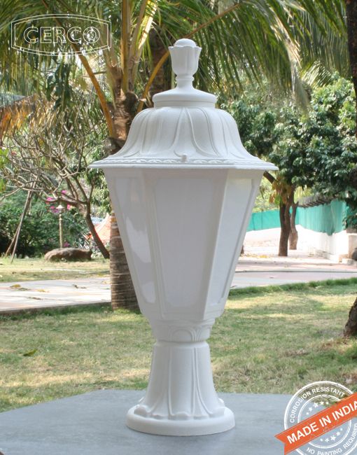 Loose-fit round neck sweater