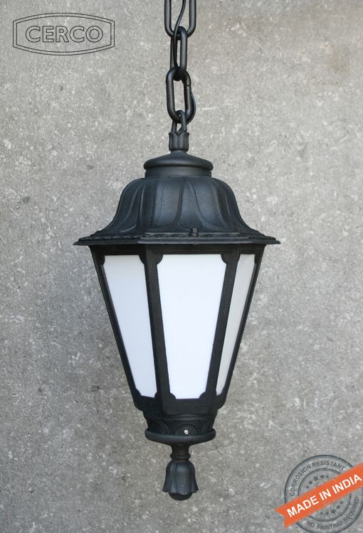 Loose-fit round neck sweater