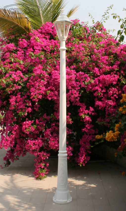 Loose-fit round neck sweater