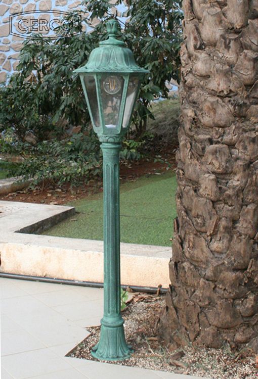 Loose-fit round neck sweater