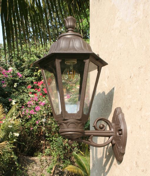 Loose-fit round neck sweater