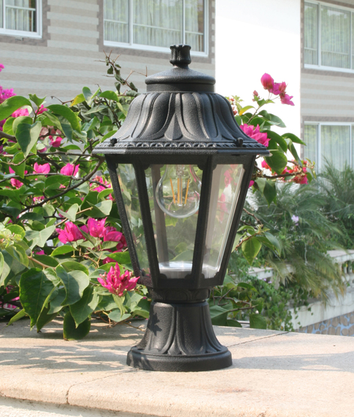 Loose-fit round neck sweater