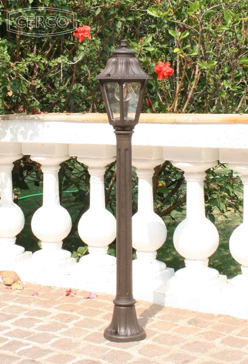 Loose-fit round neck sweater