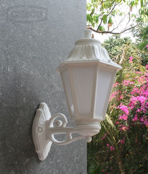 Loose-fit round neck sweater