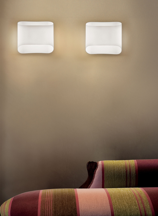 Loose-fit round neck sweater